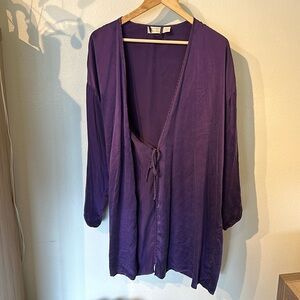 VTG 100% silk Gold Label VS